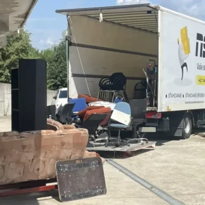 Odvoz a likvidácia starého kancelárskeho nábytku v Bratislave